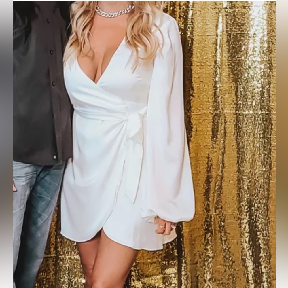 NWT Nookie Stella Mini Dress in Ivory Small Womens Satin Wrap